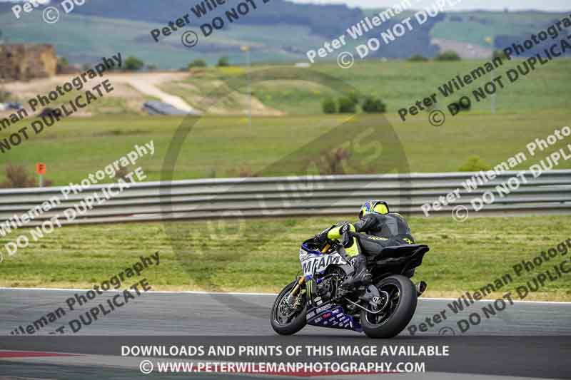 cadwell no limits trackday;cadwell park;cadwell park photographs;cadwell trackday photographs;enduro digital images;event digital images;eventdigitalimages;navarra;no limits trackdays;peter wileman photography;racing digital images;trackday digital images;trackday photos